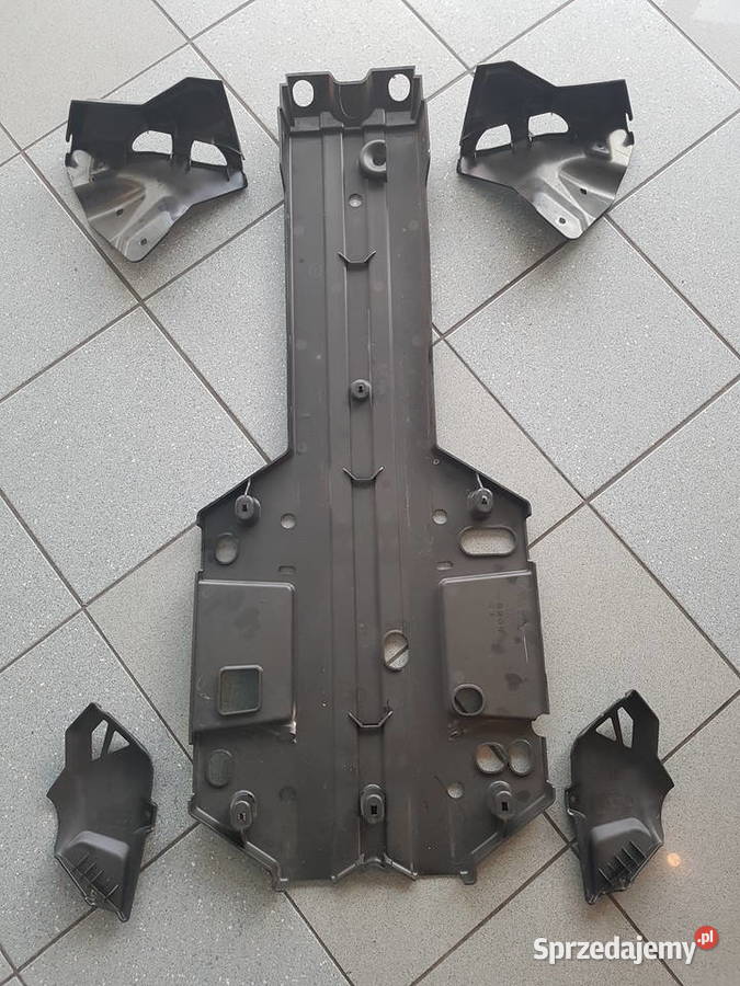Osłony spodu oryginalne Canam Plastiki sprzedam