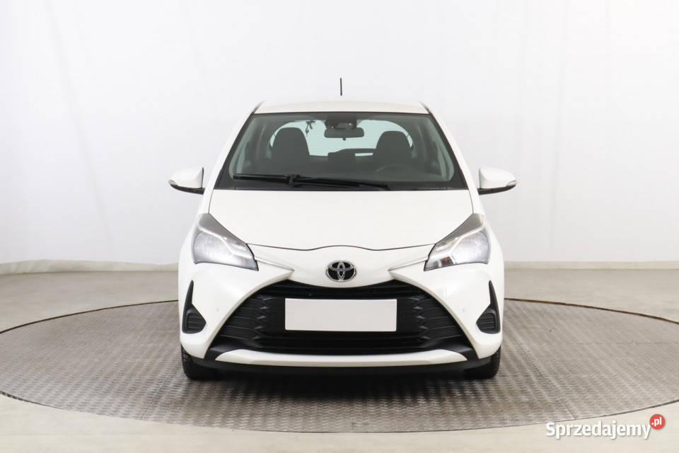 Toyota Yaris 10 VVTi Samochody osobowe śląskie Zabrze sprzedam