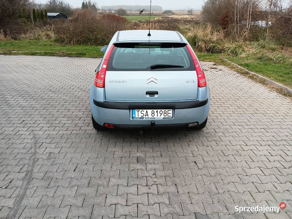 Sprzedam Citroen C4 z niskim przebiegiem stan