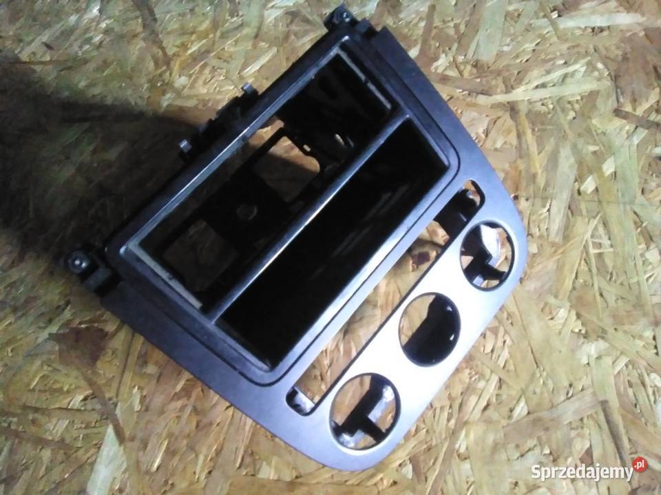 Kosz ramka szuflada radia VW Golf V Jetta pomorskie Cewice