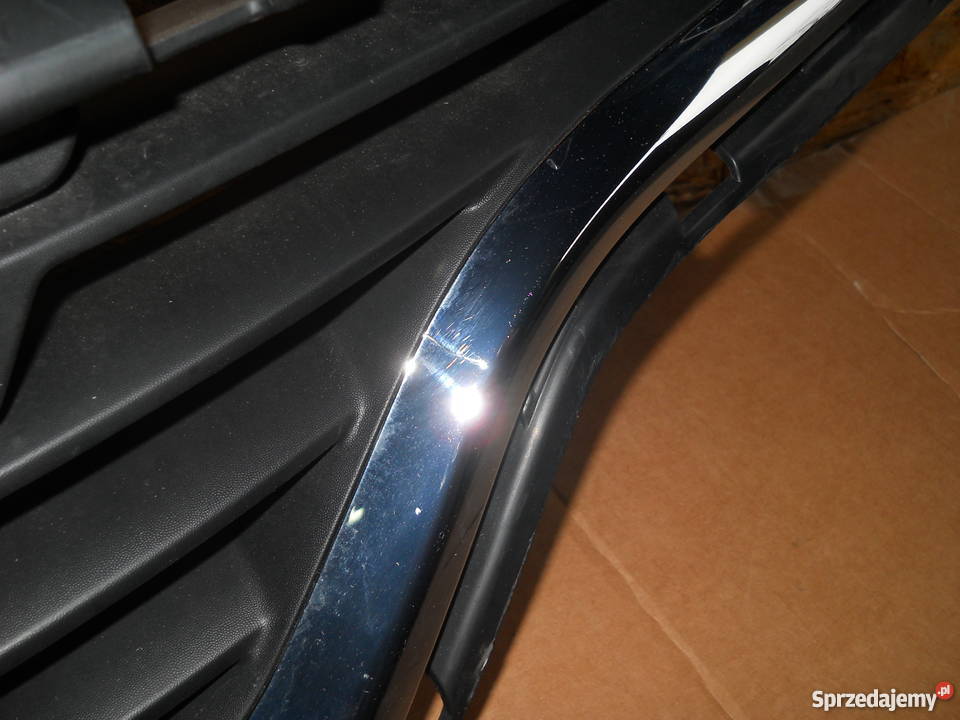 RENAULT CAPTUR ATRAPA GRILL części blacharskie Siechnice sprzedam
