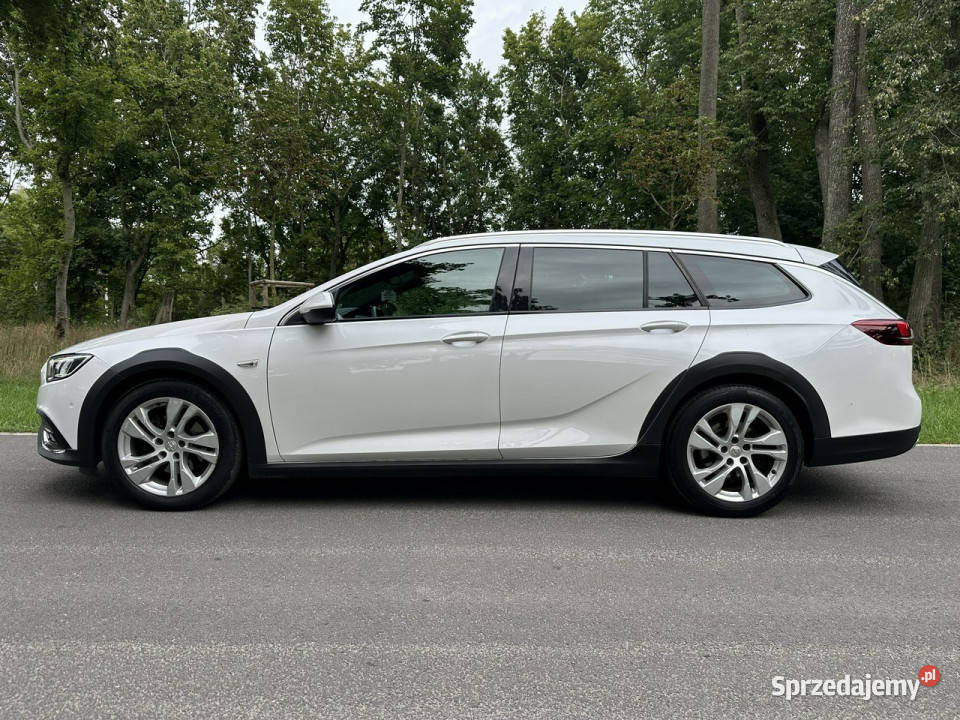 Opel Insignia Country Tourer 20 BiTurbo 209 Navi 1956cm3 Józefkowo sprzedam