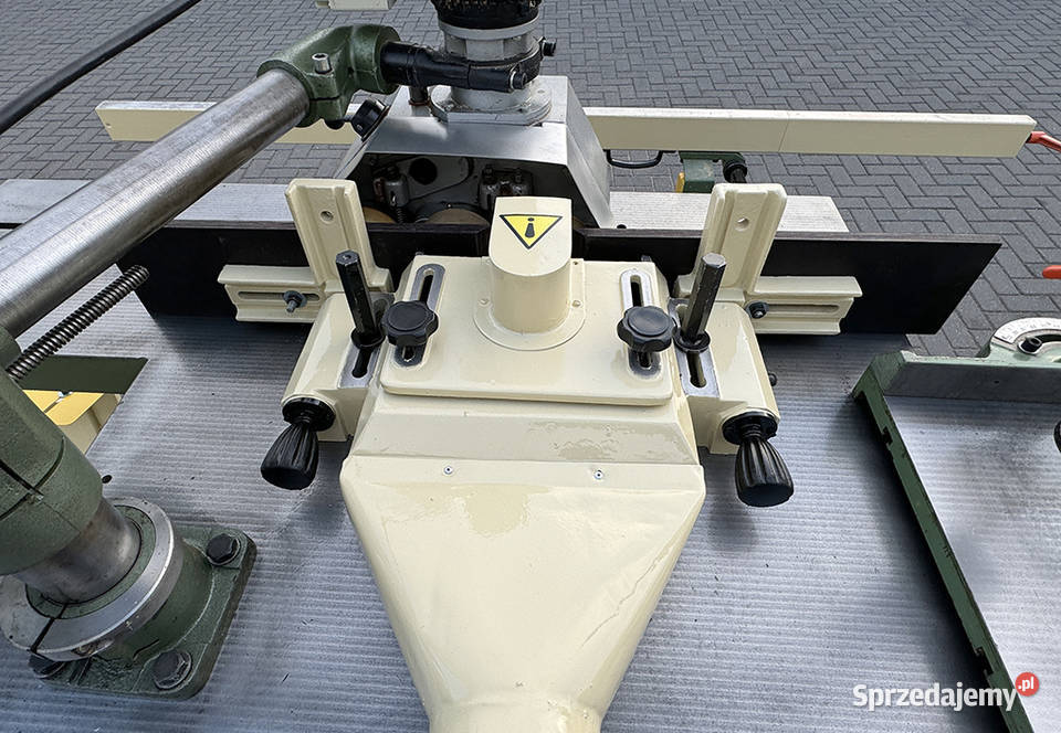 Frezarka dolnowrzecionowa GOMAD FD2 z wózkiem Sierakowska Huta
