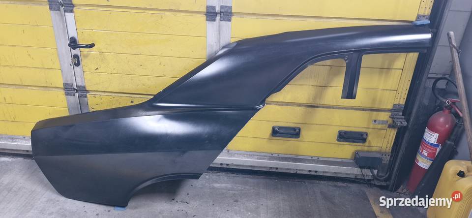 Dodge Challenger błotnik tył prawy Łomianki