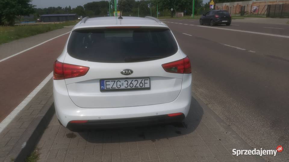 KIA CEED II 16 CRDi 128 KOMBI 2015 DIESEL 128KM Ozorków