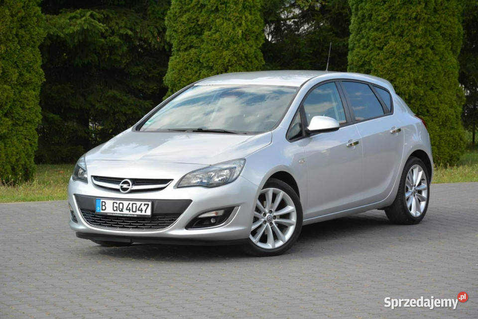 Opel Astra 14T140 Lift Klimatronic Parktronic benzyna