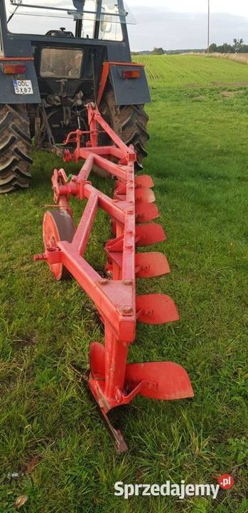 Pług podorywkowy 7 skibowy Brzeziny