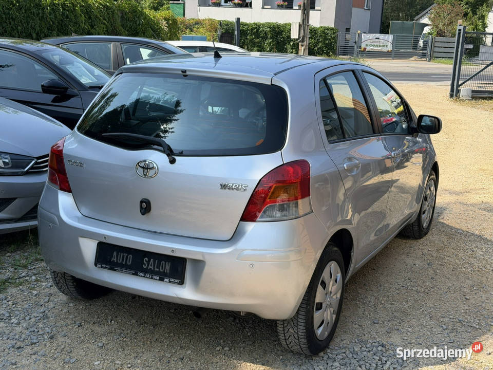 Toyota Yaris lakier metallic Yaris