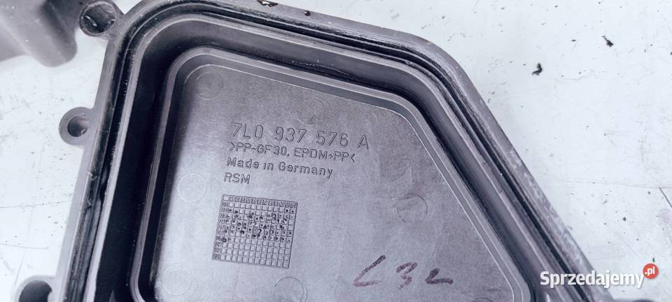 OBUDOWA SKRZYNKA BEZPIECZNIKÓW AUDI Q7 Skrzynki bezpieczników Przystajń