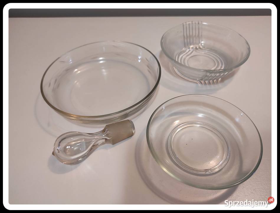 Trzy szklane miseczki niewielkie korek karafki Płońsk