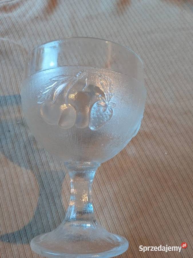 Cukiernica pucharek do deserów z owocowym Porcelana i szkło Koźminek