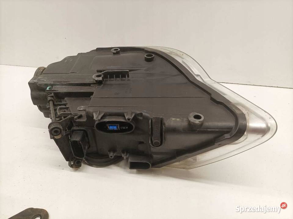 LAMPA PRZÓD PRAWA BI XENON EUROPA LIFT FL 7L VW sprzedam