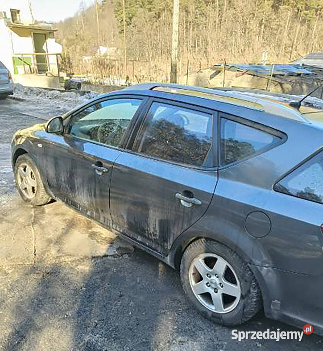 KIA CEED KOMBI 14 2008 LPG do naprawy Gdańsk