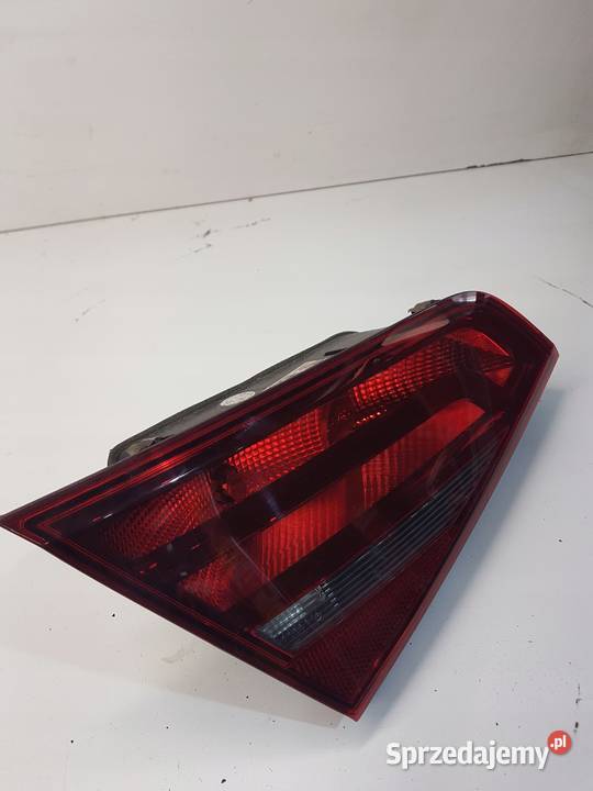 LAMPA LEWY TYŁ KLAPA AUDI A3 8V 5D 8V4945093 Przystajń