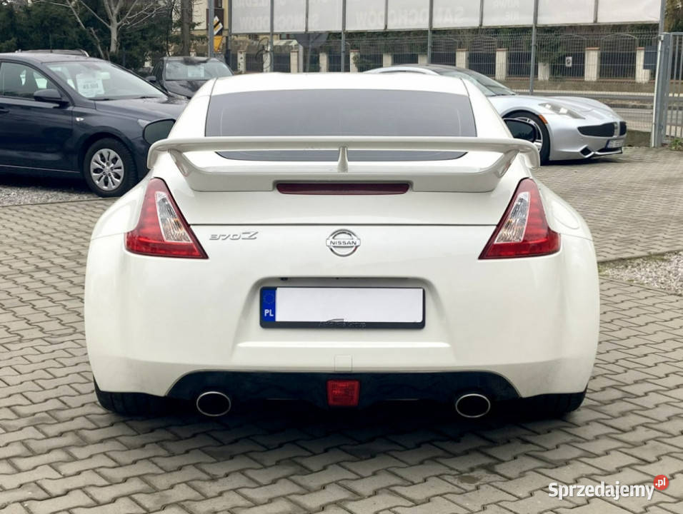 Nissan 370 Z Niski przebieg Super stan Automat możliwa zamiana mazowieckie Konstancin-Jeziorna