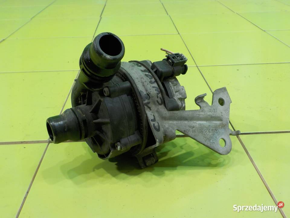 MERCEDES C W205 15r SEDAN 4D pompa wody