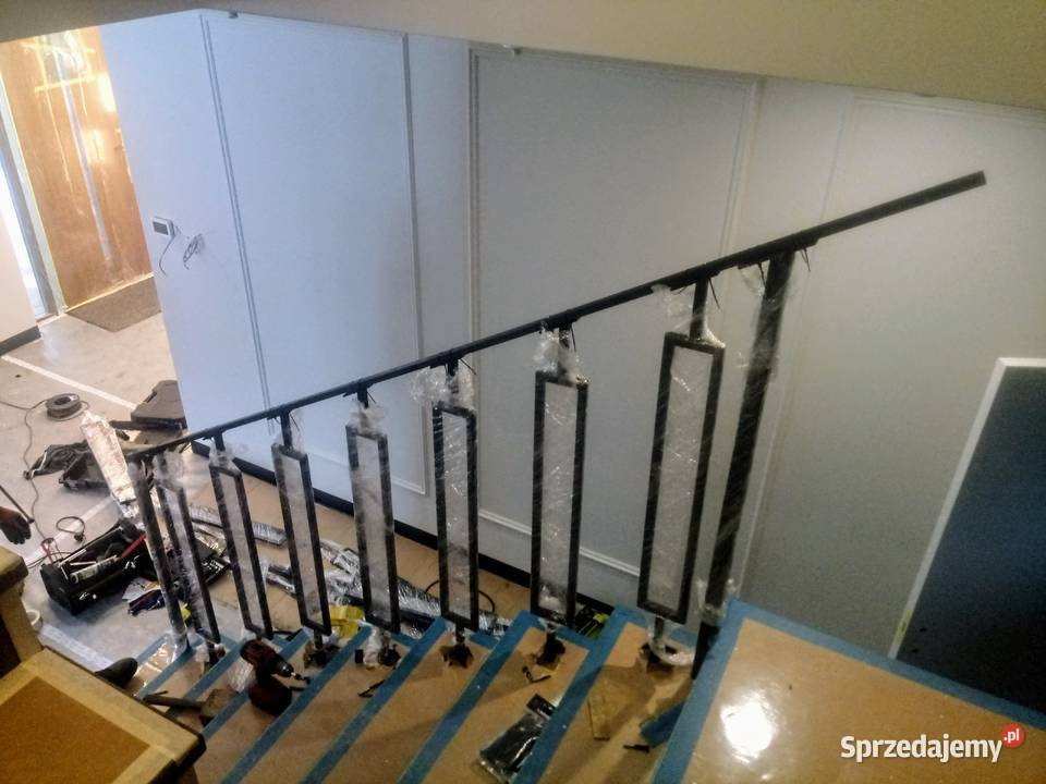 Tralki okrągłe metalowe do balustrad Białystok