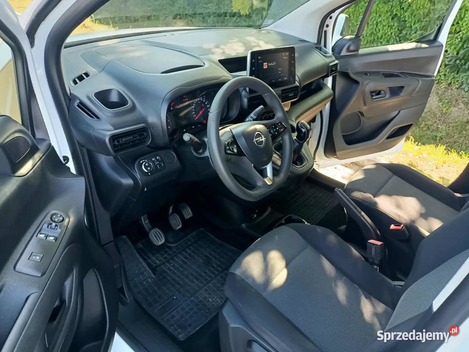 OPEL COMBO 16 DIESEL LONG SPOLSKA BEZWYPADEK 1600cm3 wielkopolskie Ostrów Wielkopolski