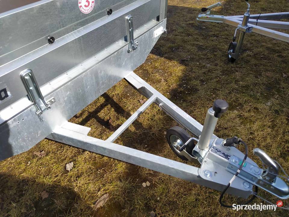 Przyczepa dwuosiowa platfo na kat B CARRO model