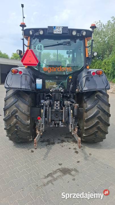 ciągnik rolniczy valtra N143 Poznań