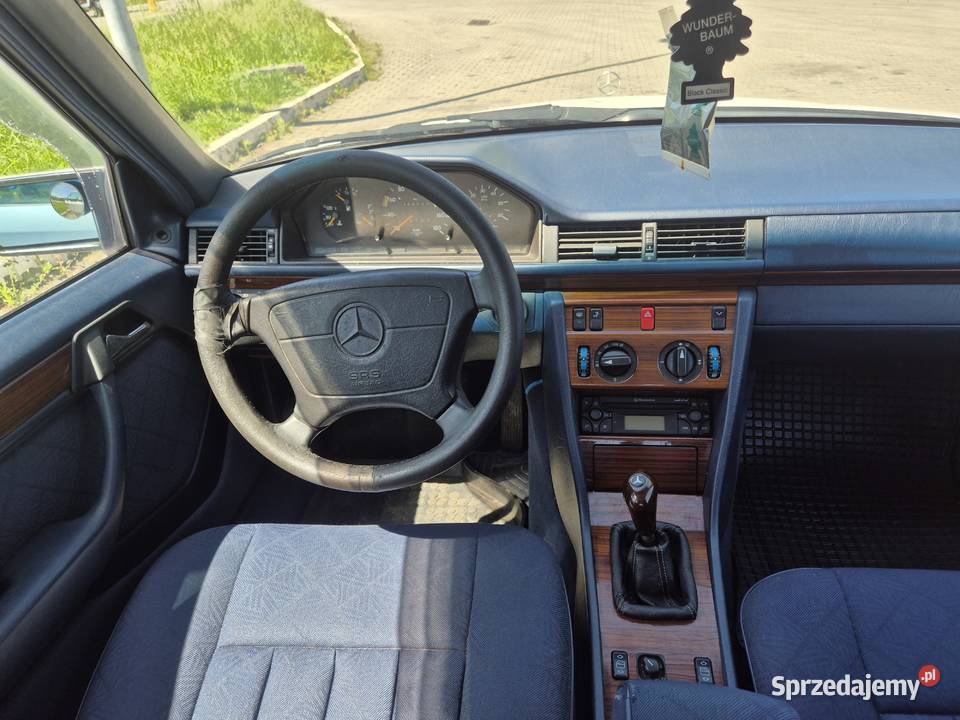 Mercedesbenz W124 E200 20d 75 ZDROWY HAK śląskie