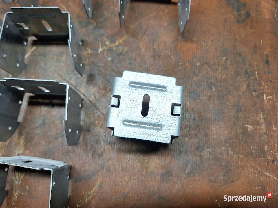 Sufit podwieszany podwójny krzyżowy Wieszak