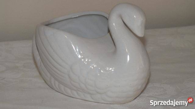 Urocze porcelanowe naczynie w kształcie łabędzia Inowrocław
