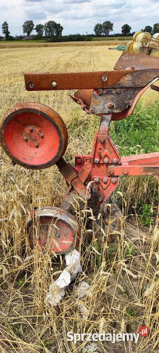 Pług obrotowy Krone Halla 3x30 kujawsko-pomorskie Jeziora Wielkie