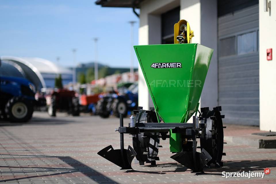 Sadzarka jednorzędowa do sadzenia roślin