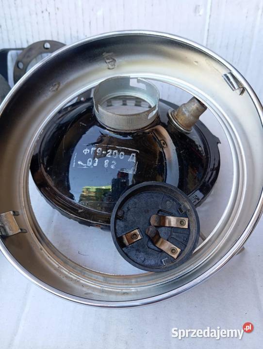 LAMPA WOSCHOD KOWROWIEC K175 K175A IŻ ORYGINALNA Reflektory i halogeny Niemodlin sprzedam