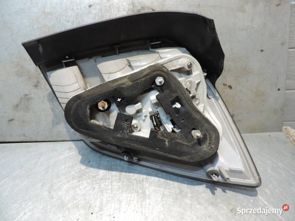 OPEL ASTRA III H KOMBI LAMPA TYŁ LEWA TYLNA Nowy Sącz