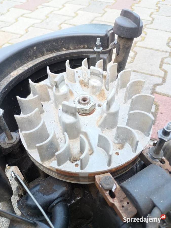 Silnik Briggs 750 na części Części i akcesoria sprzedam