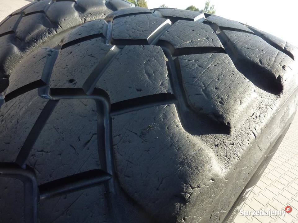 2x Opona używana przemysłowa 235R25 MICHELIN sprzedam