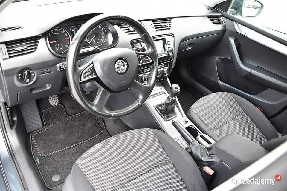 koda Octavia 16Tdi 110 Navi Alu Gwarancja III przyciemniane szyby Nowe Kucice