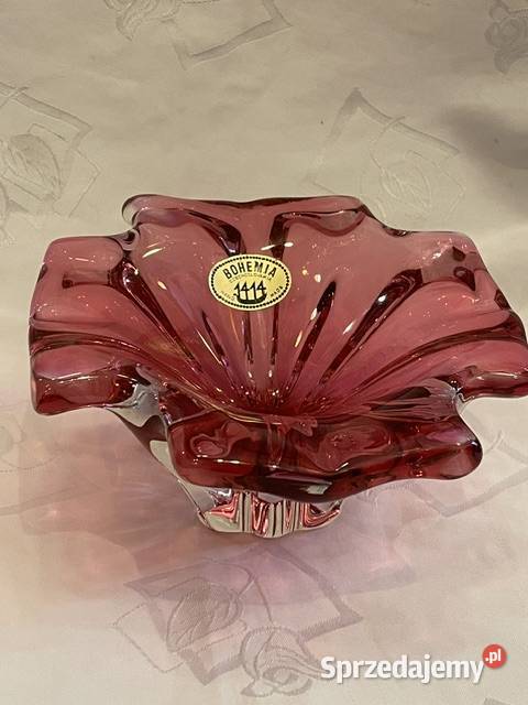 Różowa artystyczna patera ze szkła Bohemia