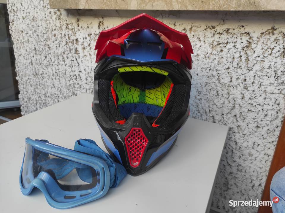 Sprzedam kask razem z okularami