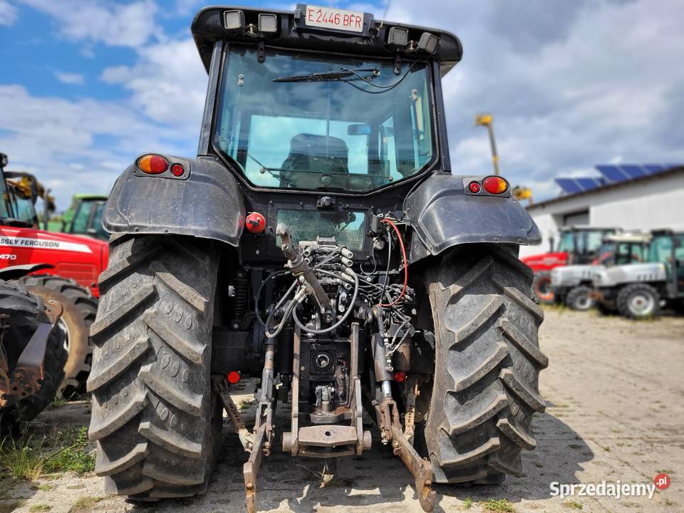 Valtra N121 traktor 137 Zaklików sprzedam