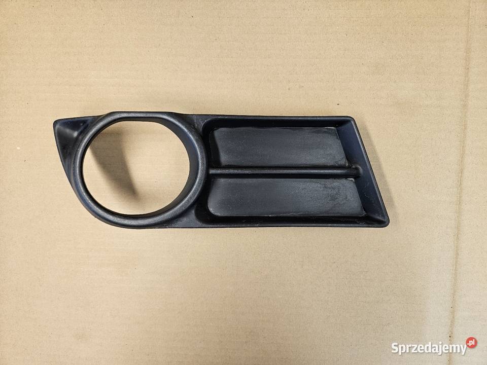 TOYOTA COROLLA VERSO II KRATKA RAMKA HALOGENU osobowe Atrapy
