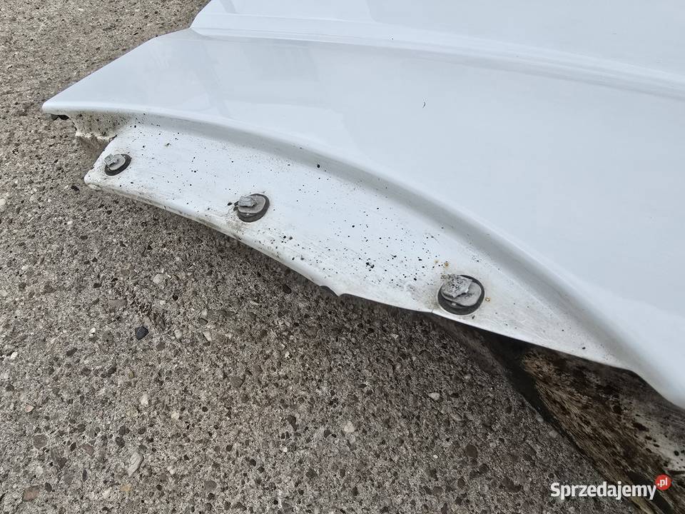 Iveco Daily 6 VI błotnik prawy przód biały osobowe sprzedam