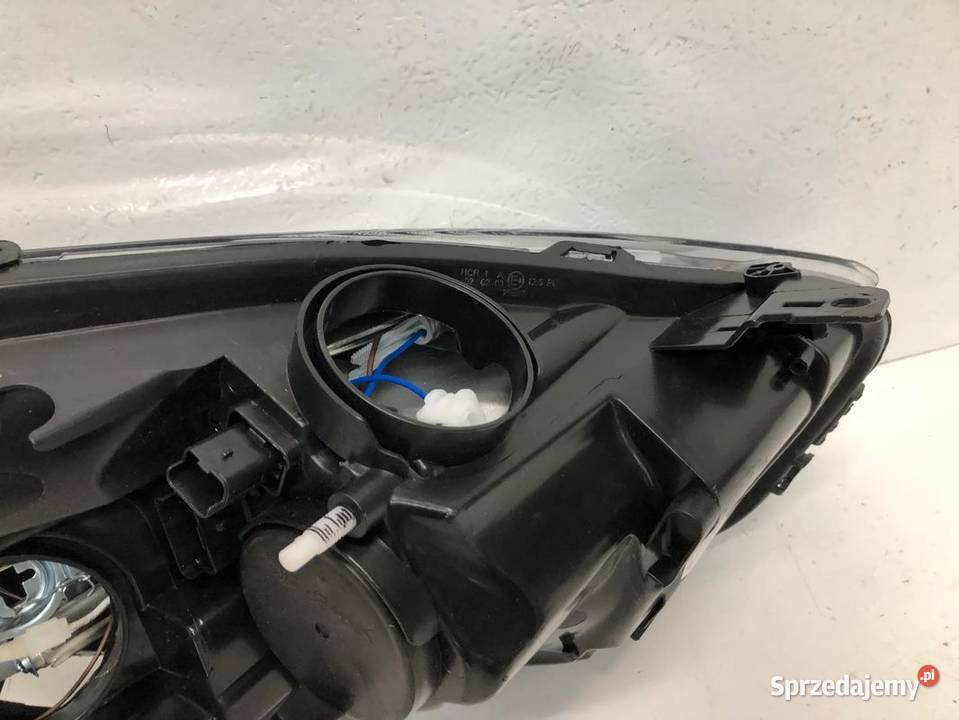 RENAULT FLUENCE 2013 LIFT REFLEKTOR LAMPA PRZÓD osobowe Skarżysko-Kamienna sprzedam