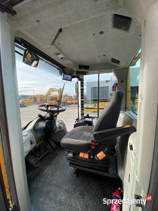 Ladowarka kolowa Volvo L 90 G yez leasing Kabina Warszawa