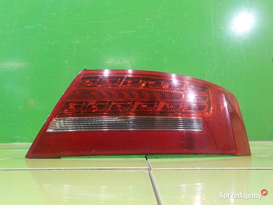 AUDI A5 8T 20 TFSI 10r CABRIO 2D lampa prawa tyl osobowe Suków