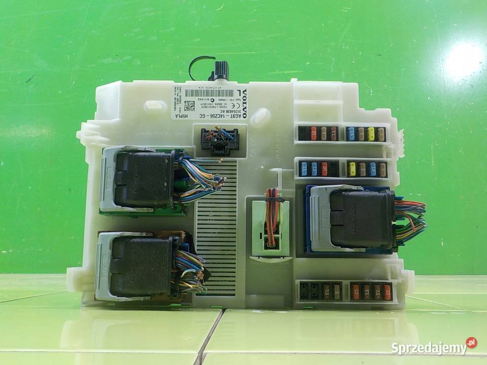 VOLVO S80 II LIFT I 24 D 10r SEDAN skrzynka osobowe Suków