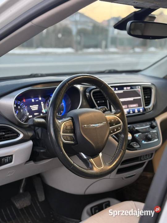 Chrysler Pacifica 36 V6 2021 Zadbany