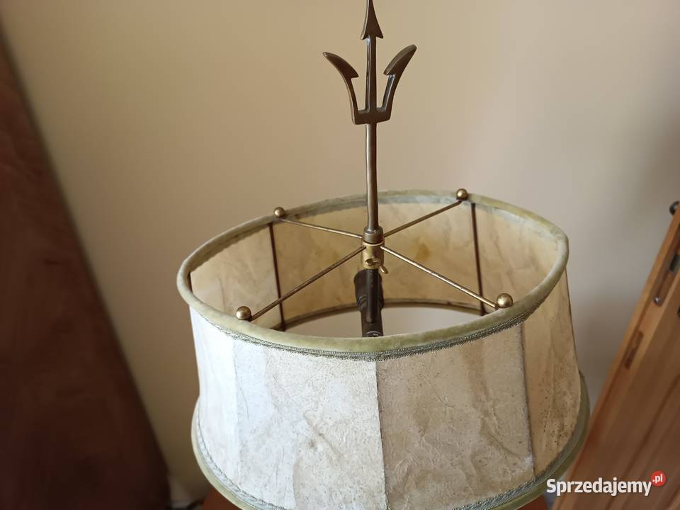 Lampa z brązu Francja wielkopolskie