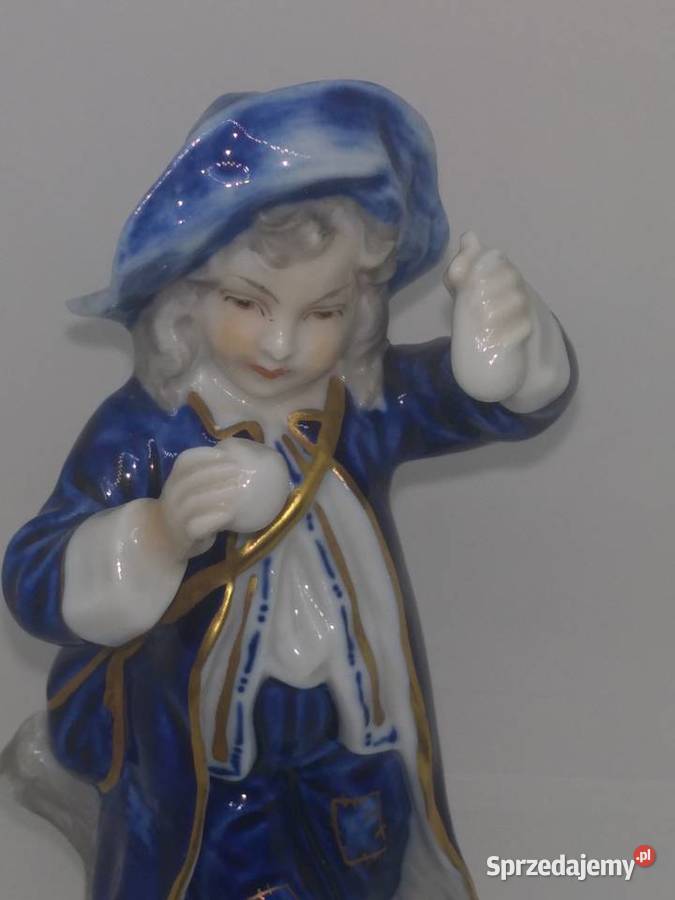 Figurka porcelanowa Chłopiec z gruszkami