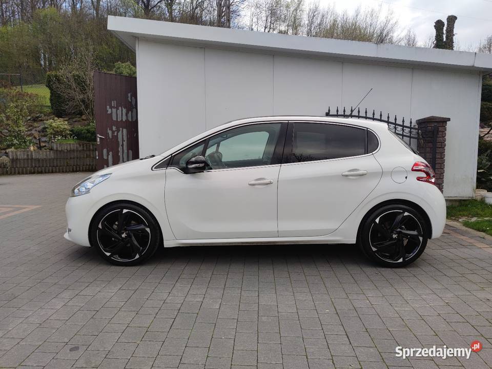 Peugeot 208 Allure 2012 nawigacja sprzedam