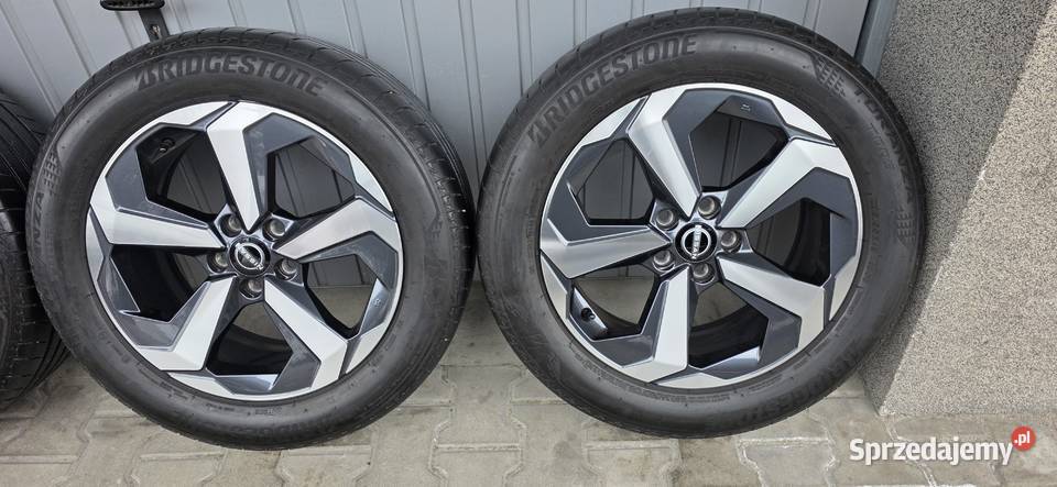 Oryginalne koła Nissan Qashqai R18Opony letnie Jelcz-Laskowice sprzedam