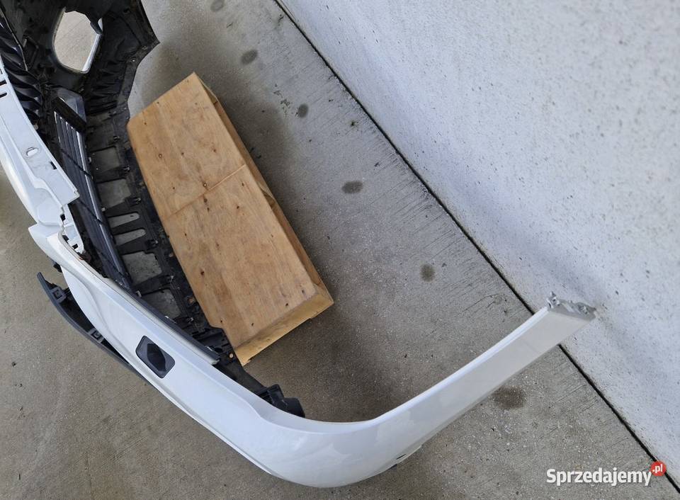 BMW X1 Xline f48 2015zderzak przód przedni nowy osobowe Pabianice