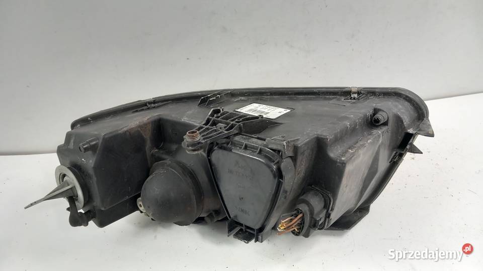 VW PASSAT B5 LIFT LAMPA PRZÓD PRAWA SOCZEWKA EU Zbierkowo